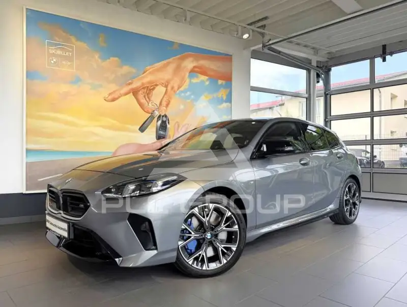 2025 BMW M1