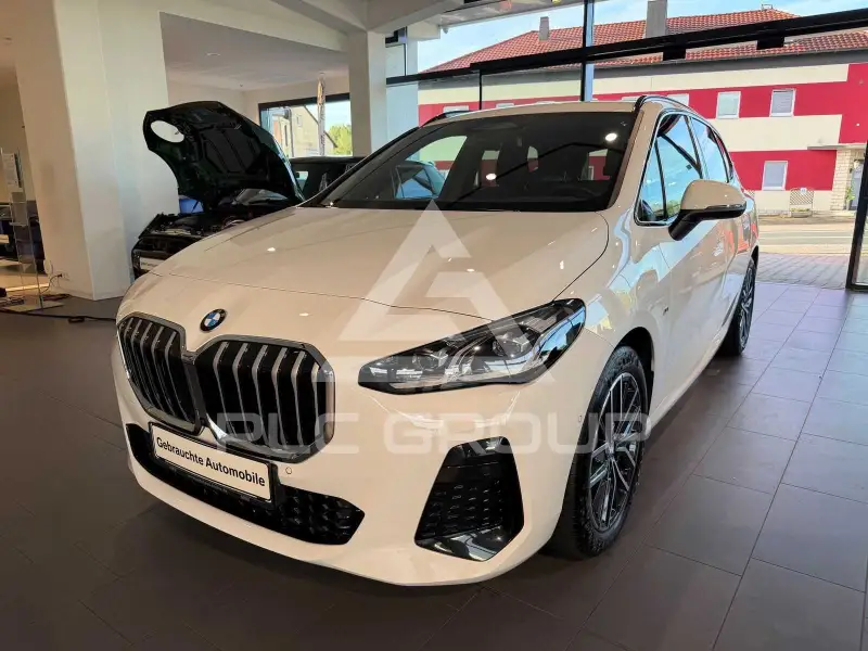 2025 BMW 218