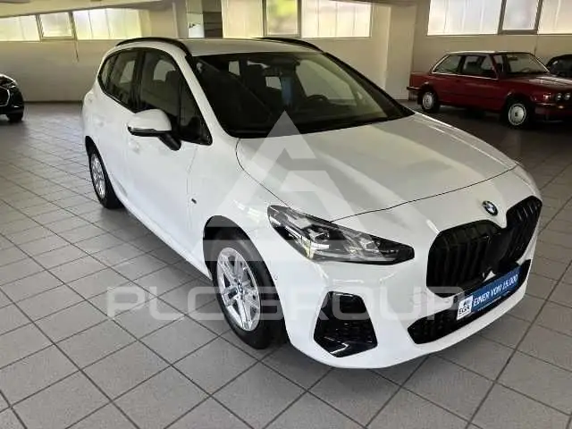 2025 BMW 218