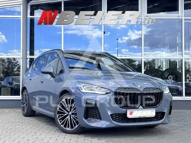 2025 BMW 218