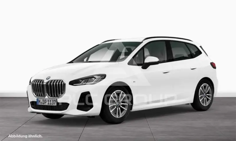 2025 BMW 218