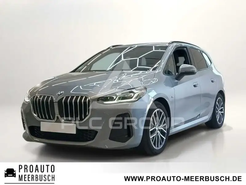 2025 BMW 218