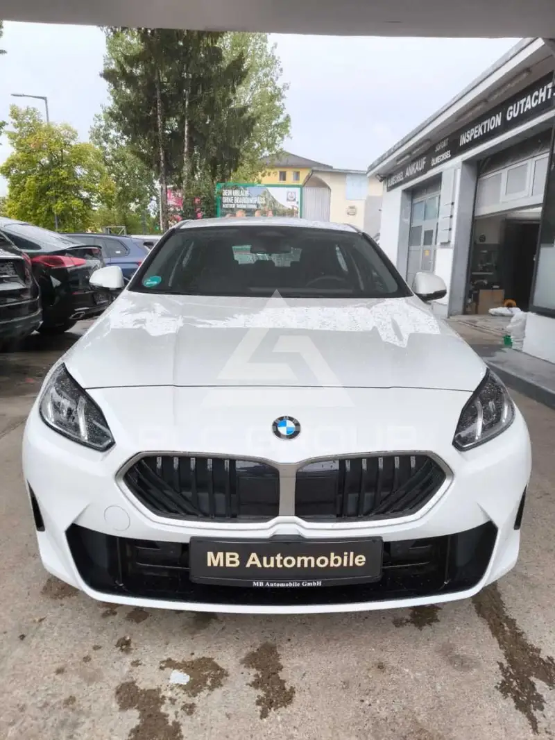 2025 BMW 120