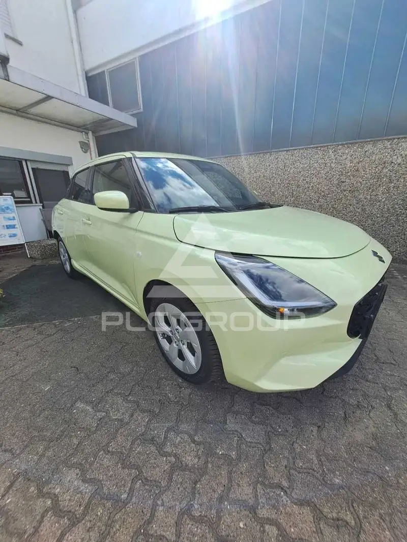 2025 Suzuki SWIFT