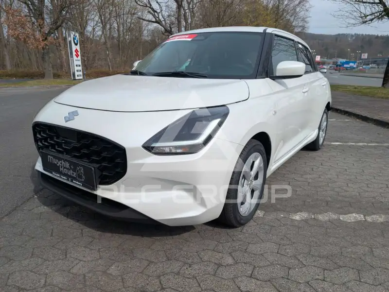 2025 Suzuki SWIFT