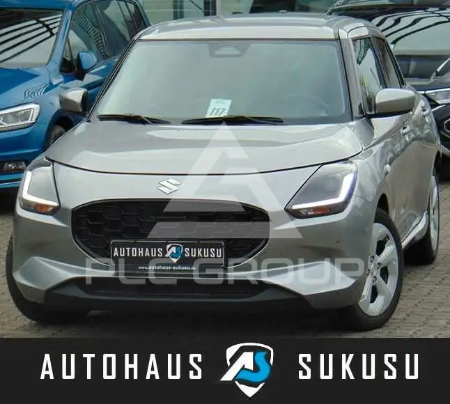 2025 Suzuki SWIFT