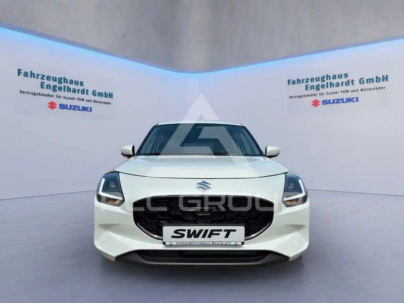 2025 Suzuki SWIFT