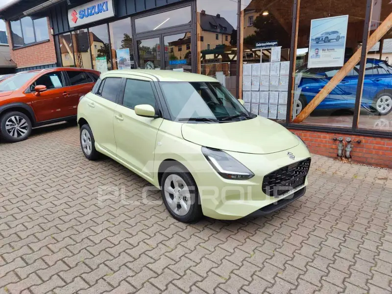2025 Suzuki SWIFT