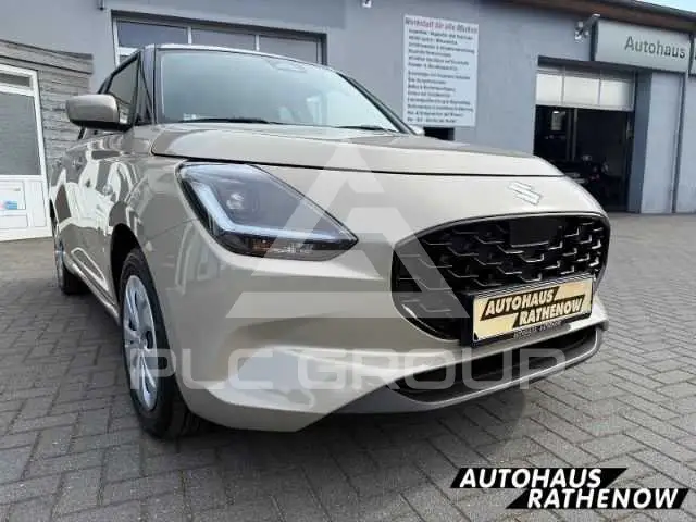2025 Suzuki SWIFT