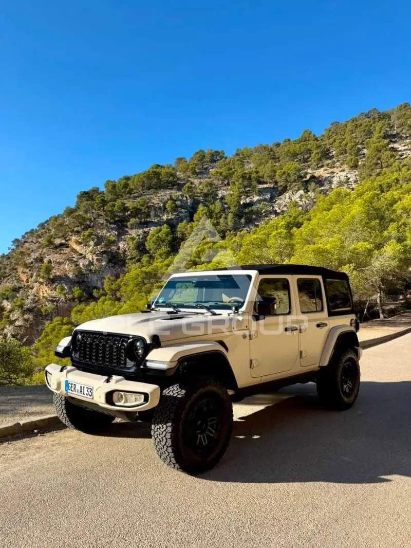 2025 Jeep WRANGLER