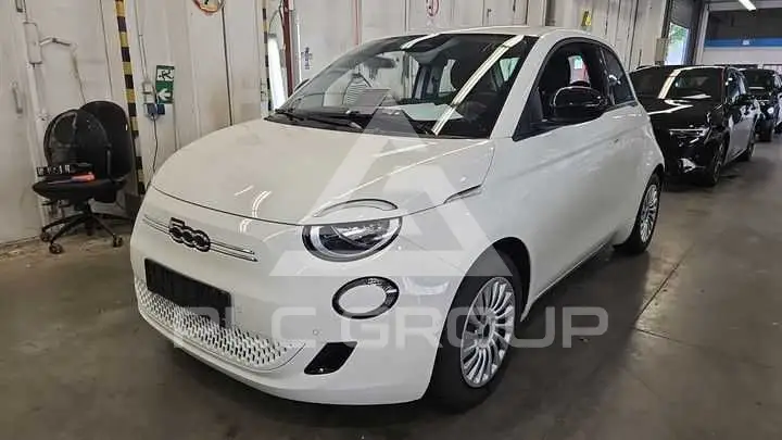 2025 Fiat 500