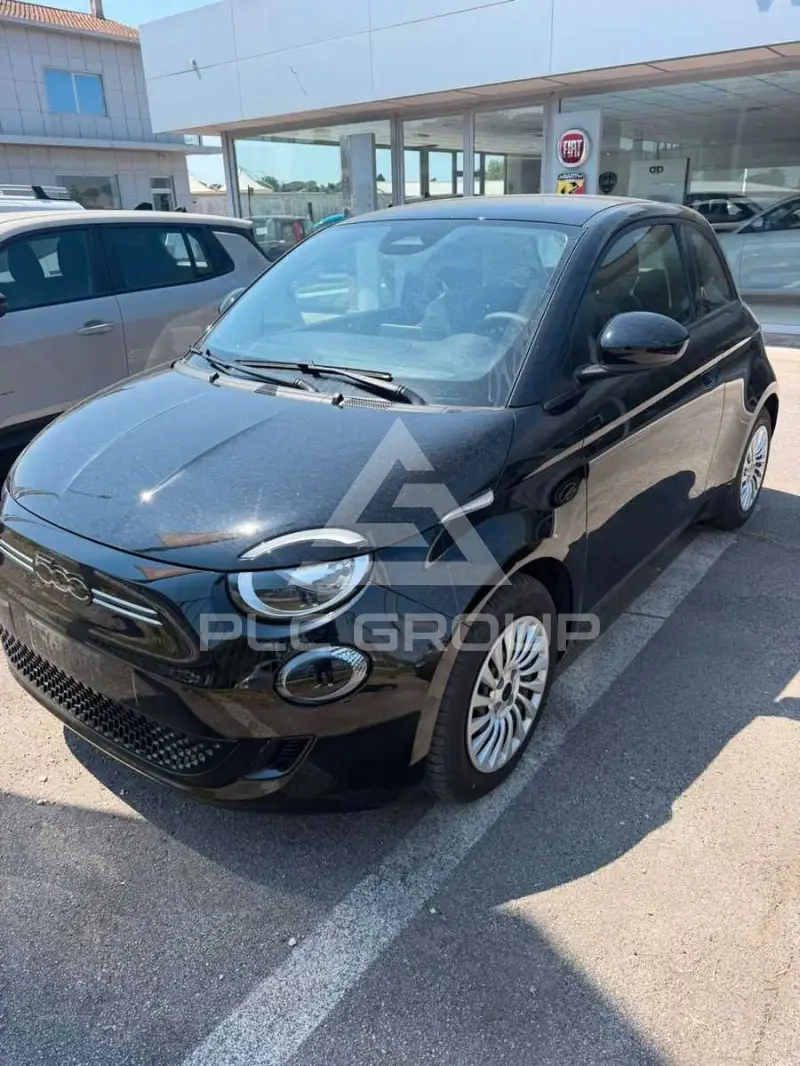 2025 Fiat 500