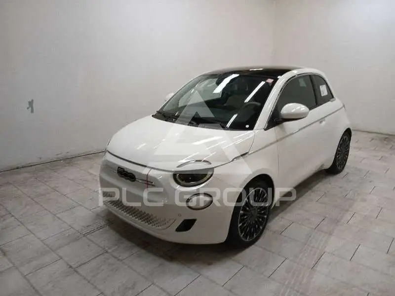 2025 Fiat 500