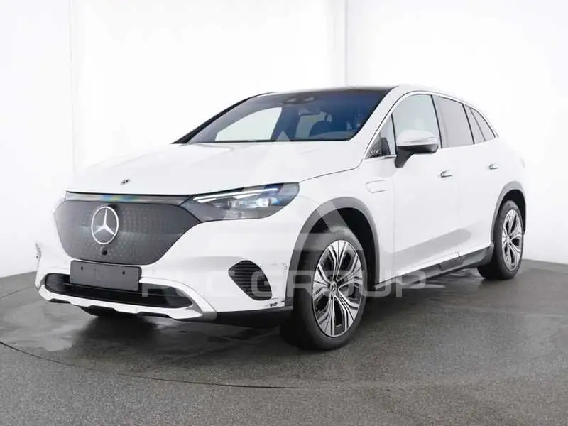 2025 Mercedes Benz EQE