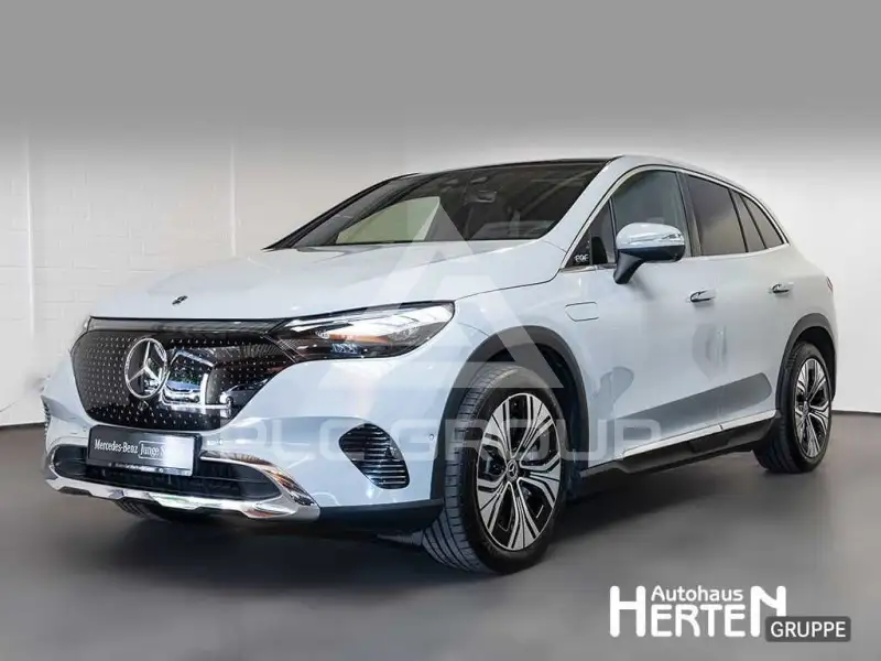 2025 Mercedes Benz EQE
