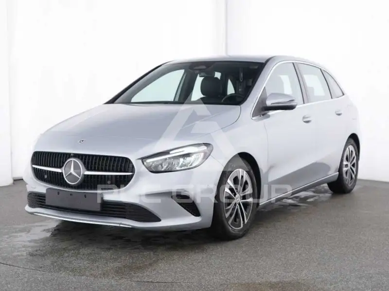 2025 Mercedes Benz B 200