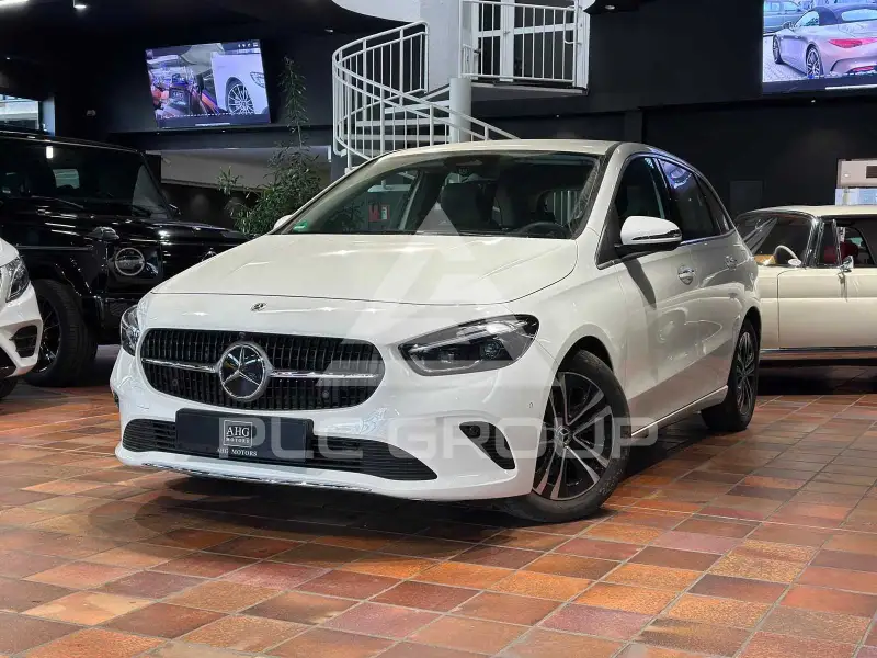 2025 Mercedes Benz B 200