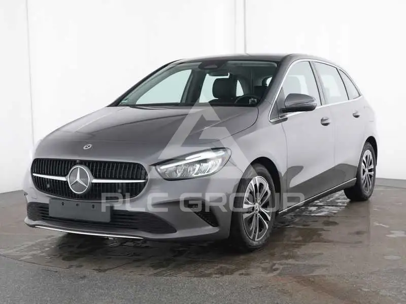 2025 Mercedes Benz B 200