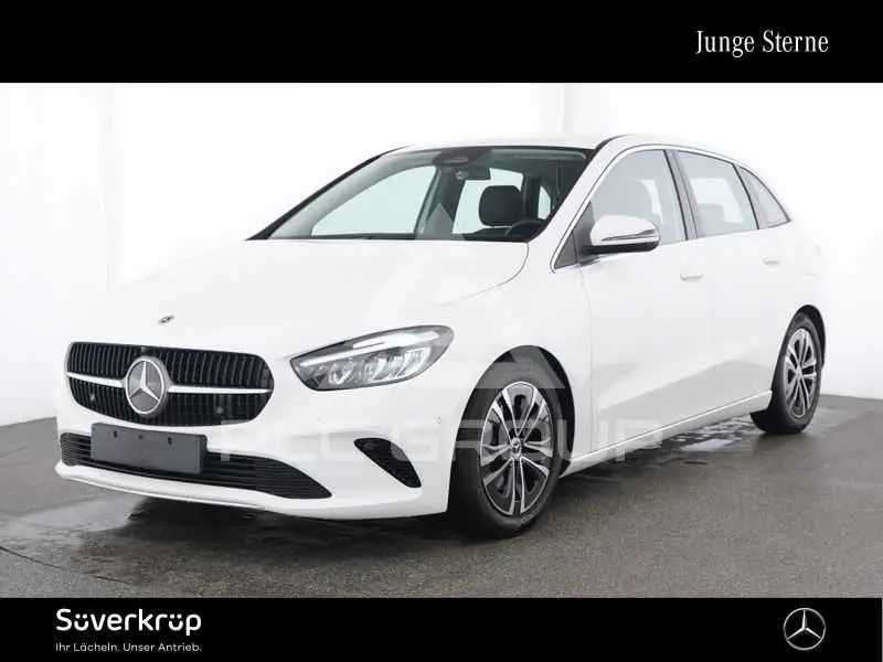 2025 Mercedes Benz B 200