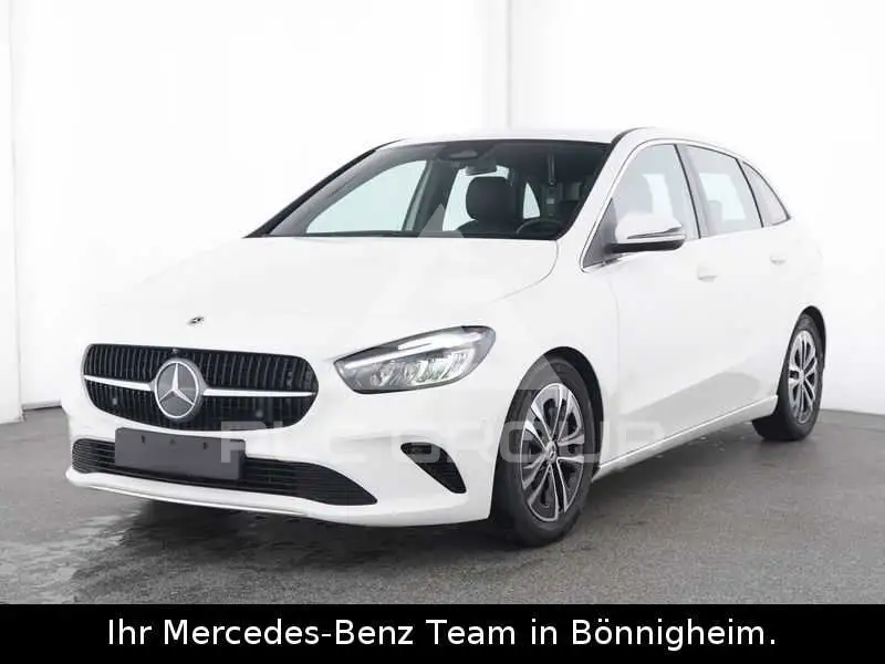 2025 Mercedes Benz B 200