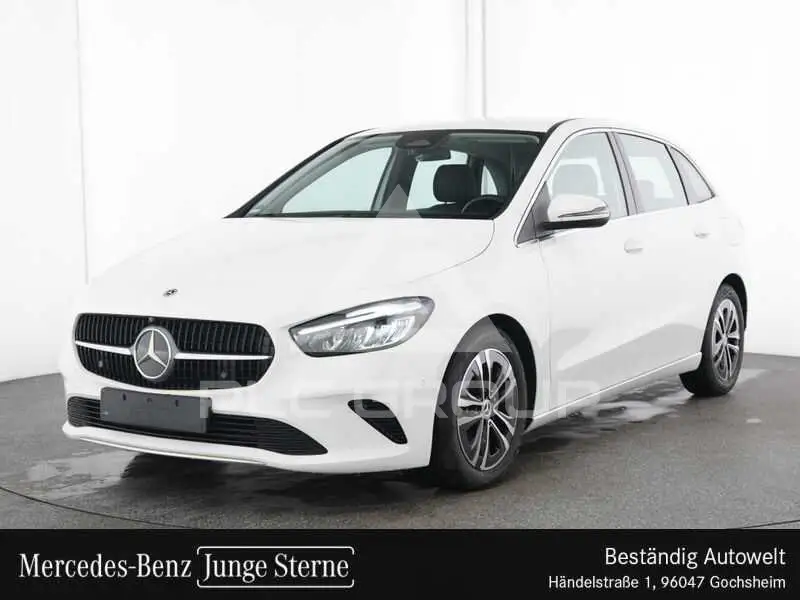 2025 Mercedes Benz B 200