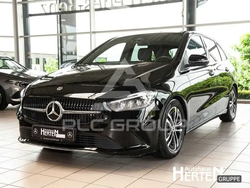 2025 Mercedes Benz B 200