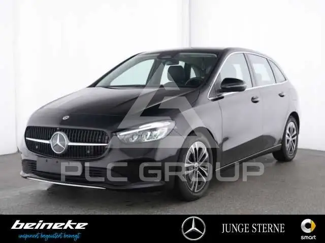 2025 Mercedes Benz B 200