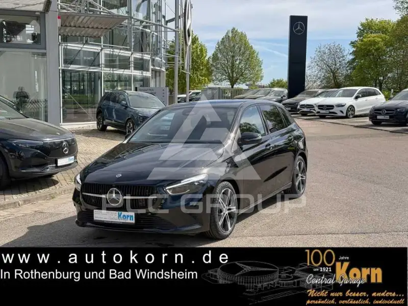 2025 Mercedes Benz B 200