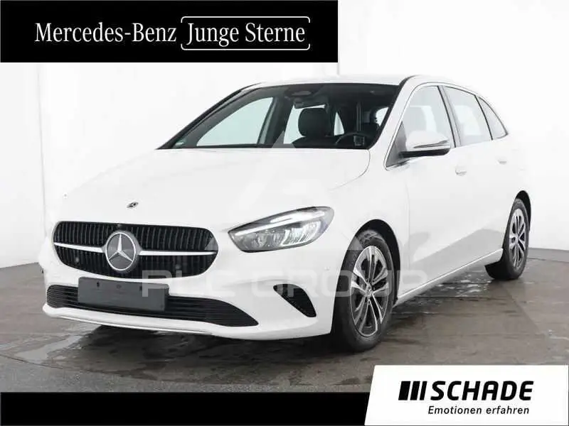2025 Mercedes Benz B 200