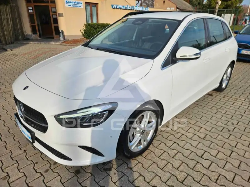 2025 Mercedes Benz B 200