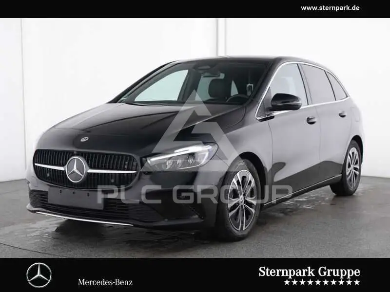 2025 Mercedes Benz B 200