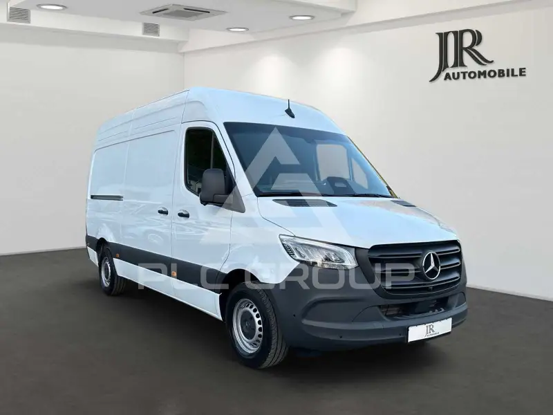 2025 Mercedes Benz Sprinter