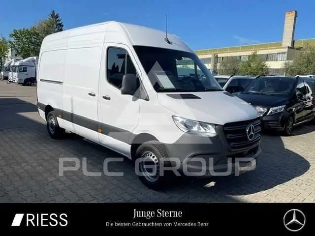 2025 Mercedes Benz Sprinter
