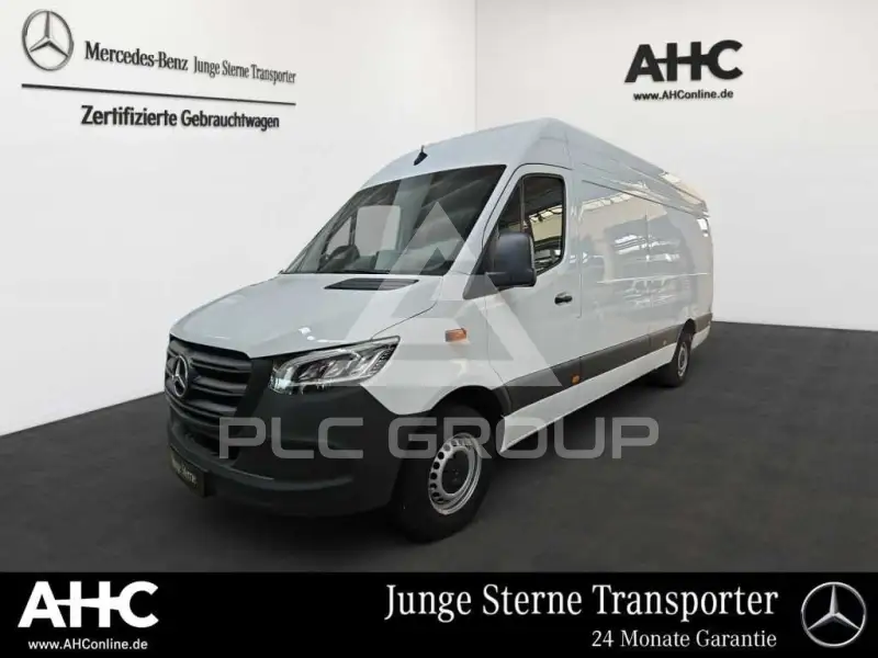 2025 Mercedes Benz Sprinter