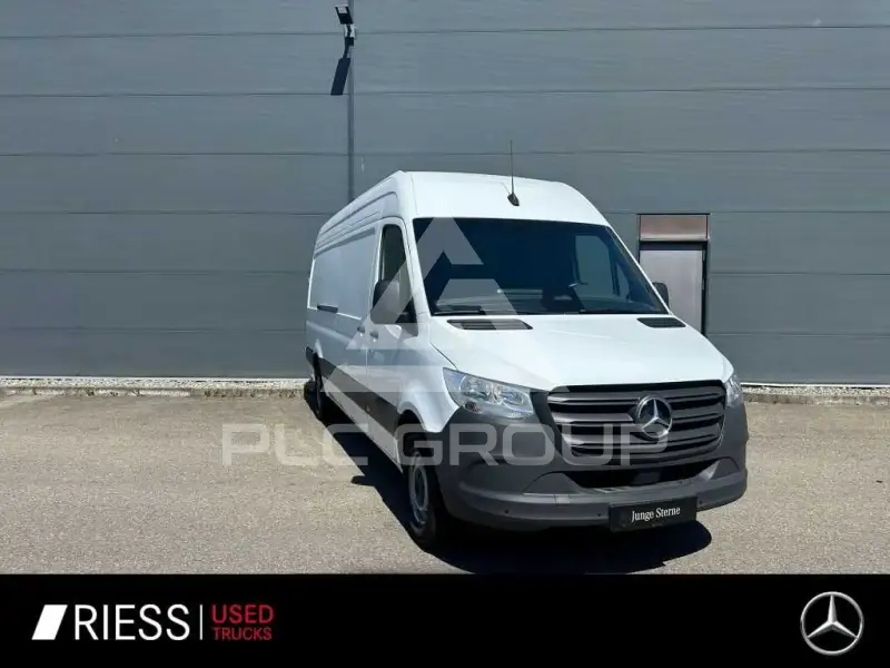 2025 Mercedes Benz Sprinter