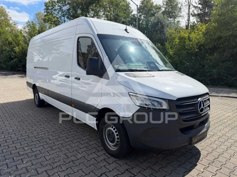2025 Mercedes Benz Sprinter