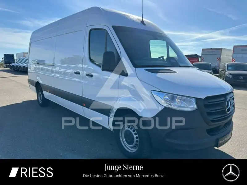 2025 Mercedes Benz Sprinter
