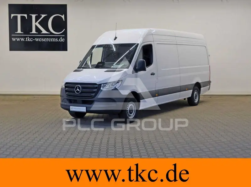 2025 Mercedes Benz Sprinter