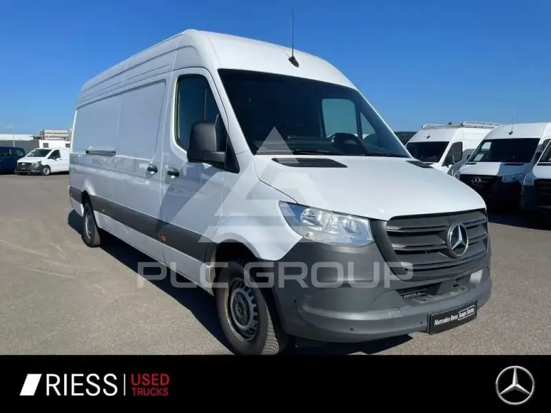 2025 Mercedes Benz Sprinter