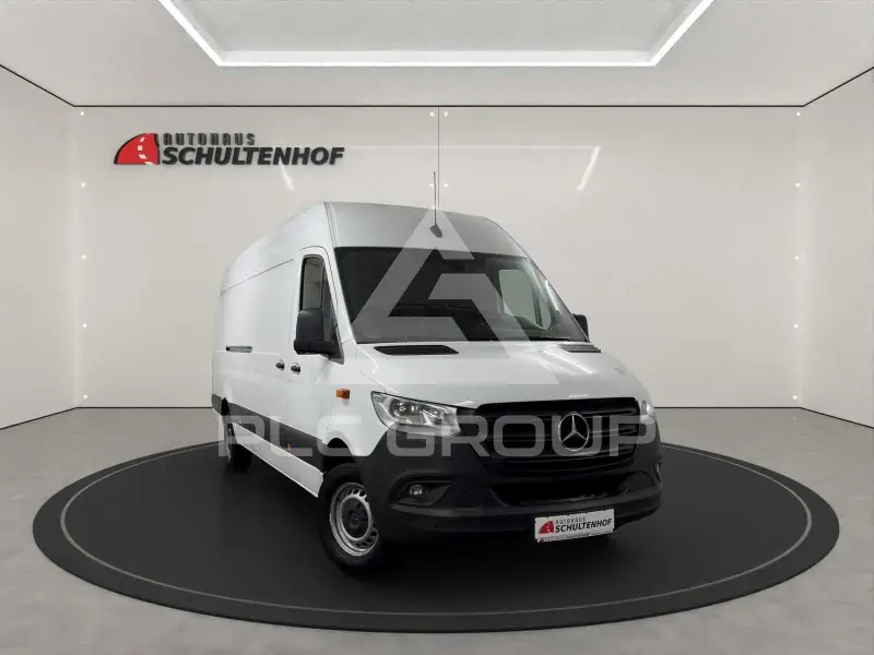 2025 Mercedes Benz Sprinter