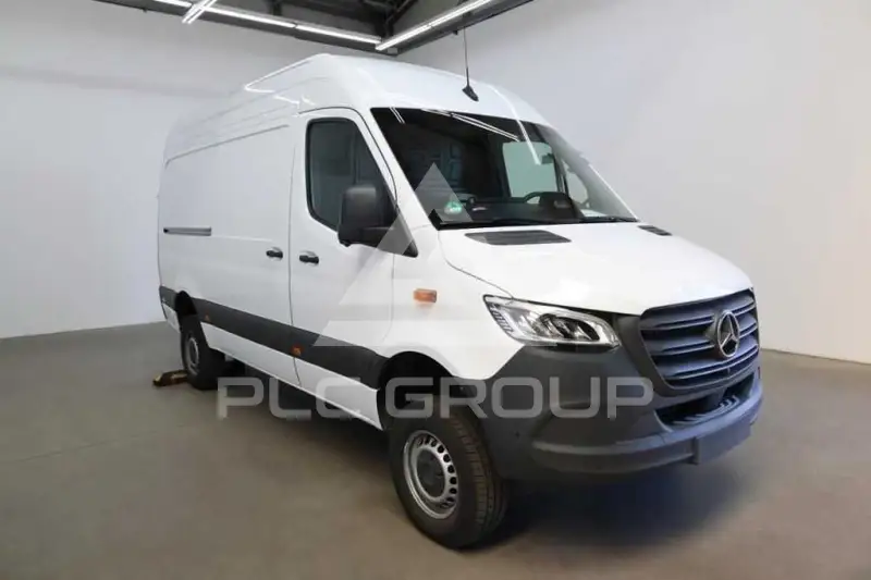 2025 Mercedes Benz Sprinter