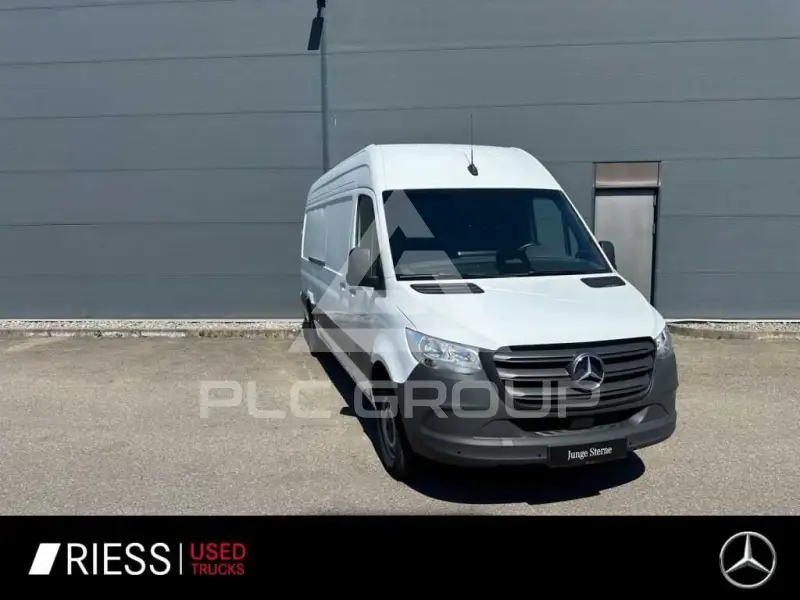 2025 Mercedes Benz Sprinter