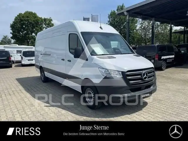2025 Mercedes Benz Sprinter