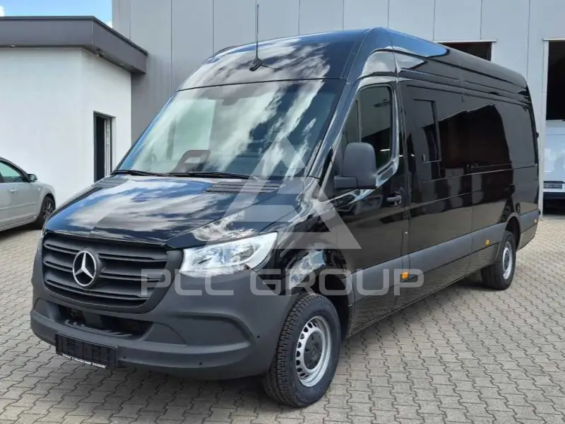2025 Mercedes Benz Sprinter