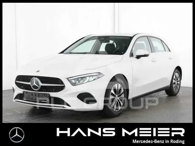 2025 Mercedes Benz A 180