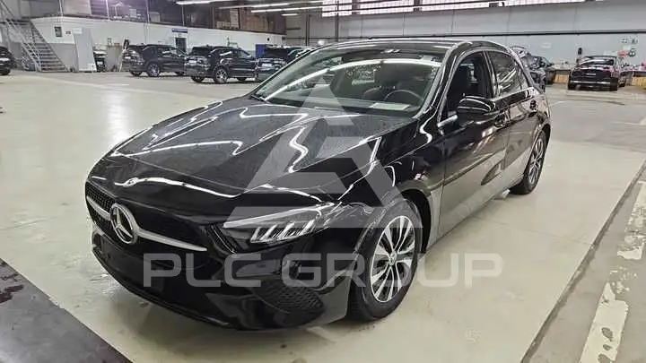 2025 Mercedes Benz A 180
