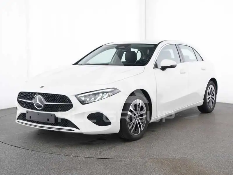 2025 Mercedes Benz A 180