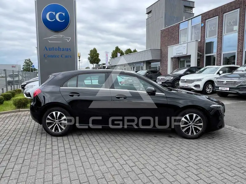 2025 Mercedes Benz A 180