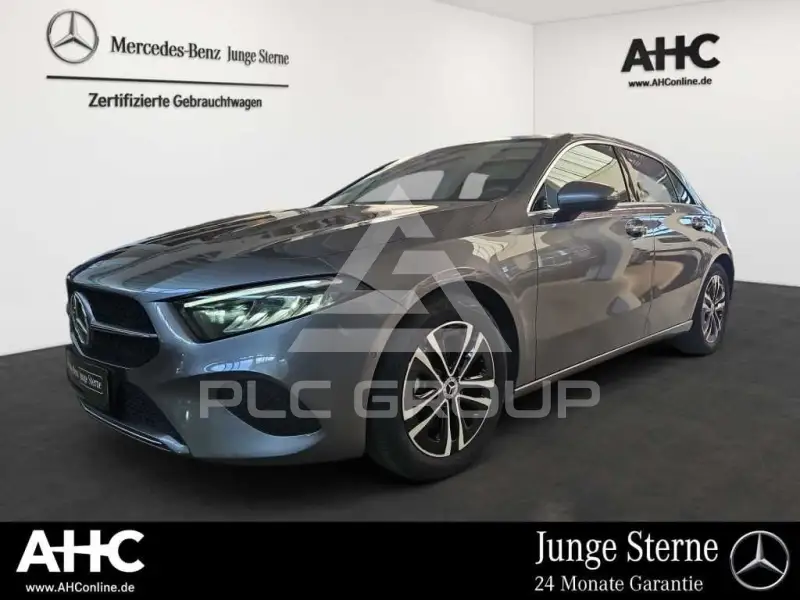 2025 Mercedes Benz A 180