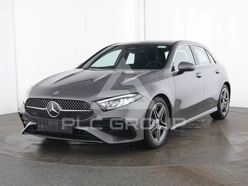 2025 Mercedes Benz A 180
